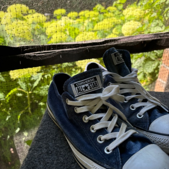 womens all star converse US 9 - Picture 2 of 3